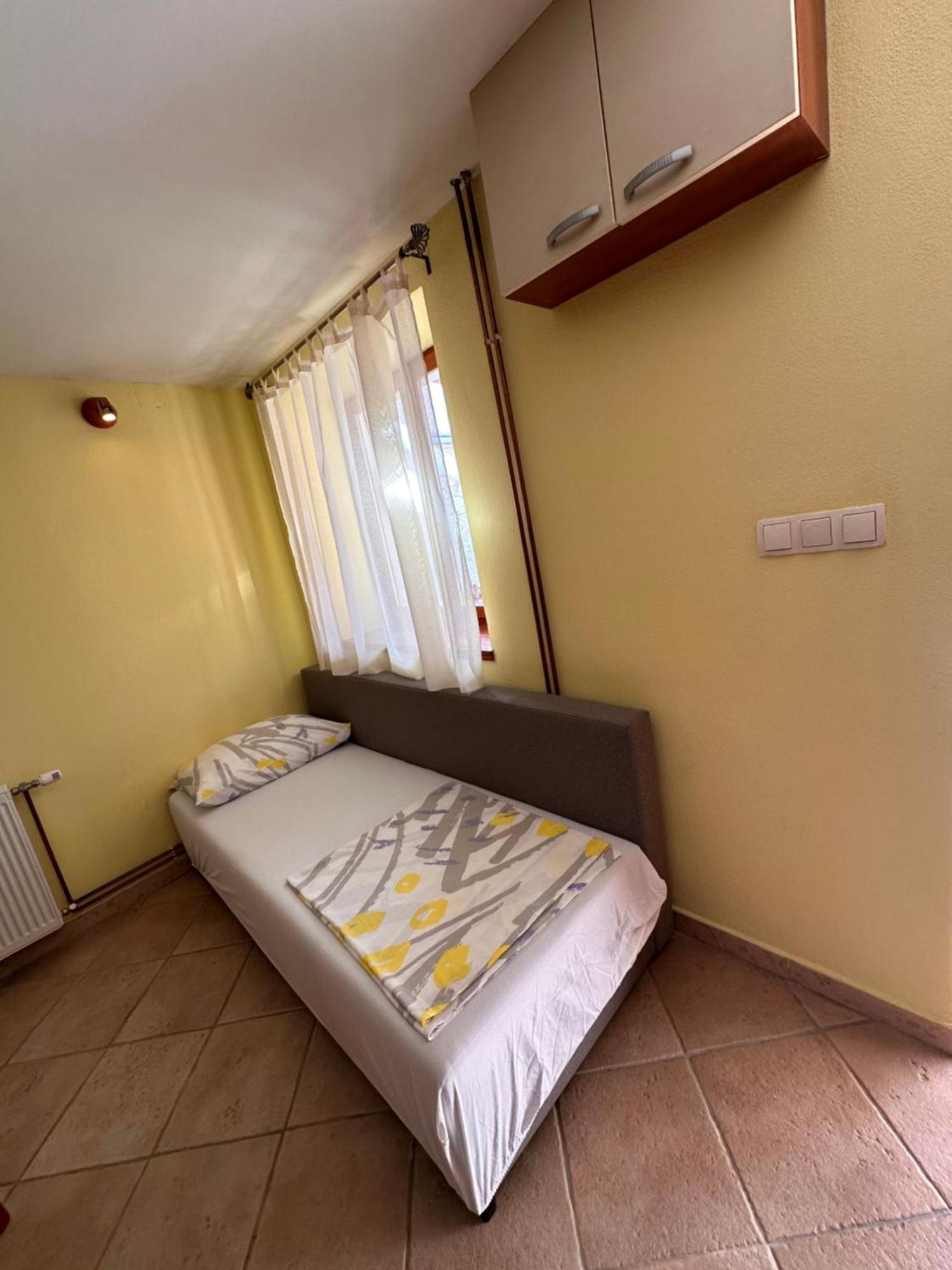 Apartman Lana Kastela Luaran gambar